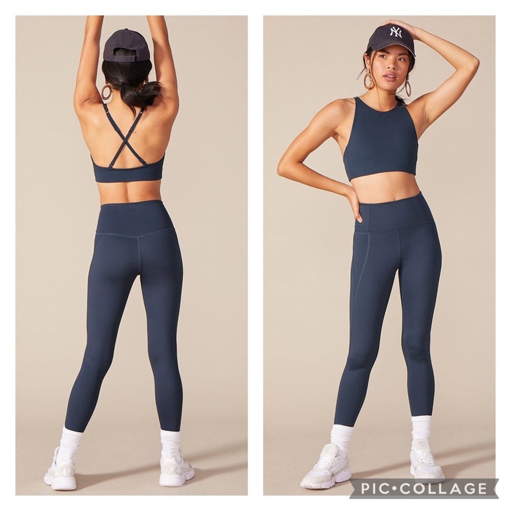 Girlfriend collective leggings in midnight float color size XS